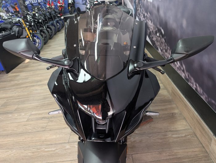 2024 Yamaha YZF-R7LA Black