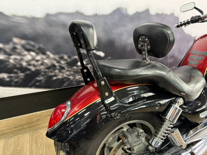 2006 Triumph ROCKET III CLASSIC MAROON