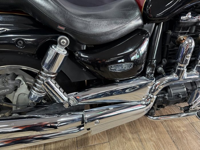 2006 Triumph ROCKET III CLASSIC MAROON