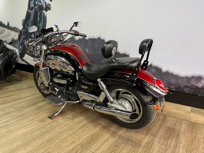2006 Triumph ROCKET III CLASSIC MAROON