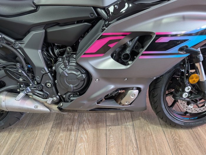 2024 Yamaha YZF-R7LA GREY
