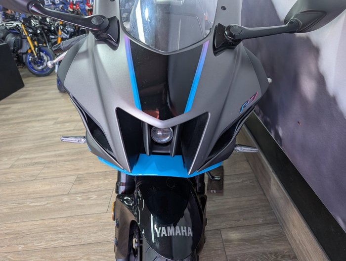 2024 Yamaha YZF-R7LA GREY