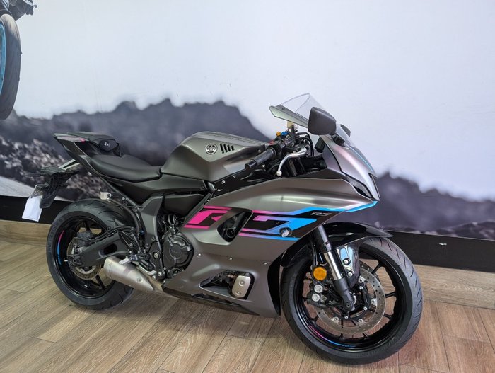 2024 Yamaha YZF-R7LA GREY