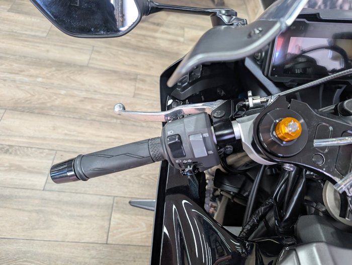 2024 Yamaha YZF-R7LA GREY