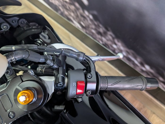 2024 Yamaha YZF-R7LA GREY