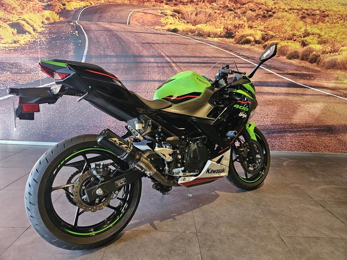 2021 Kawasaki Ninja 400 (EX400G) Ninja Green