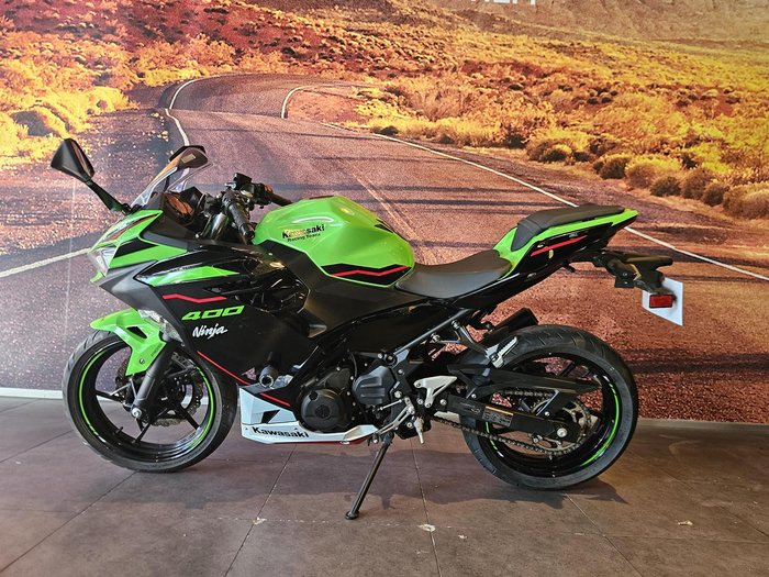 2021 Kawasaki Ninja 400 (EX400G) Ninja Green