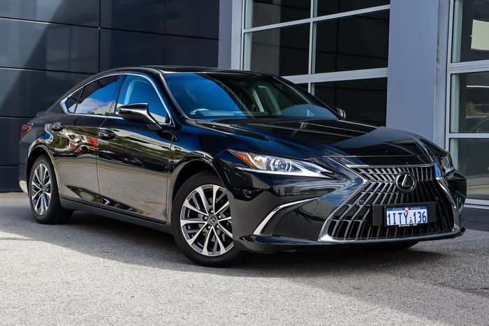 2025 Lexus ES 300h Luxury