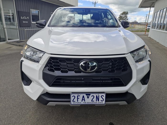 2024 Toyota Hilux SR