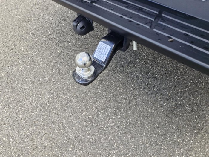 2024 Toyota Hilux SR