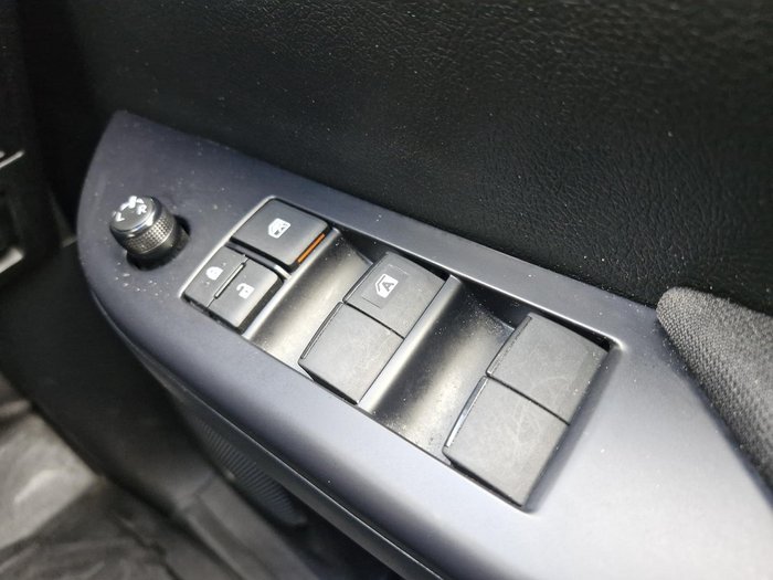2024 Toyota Hilux SR