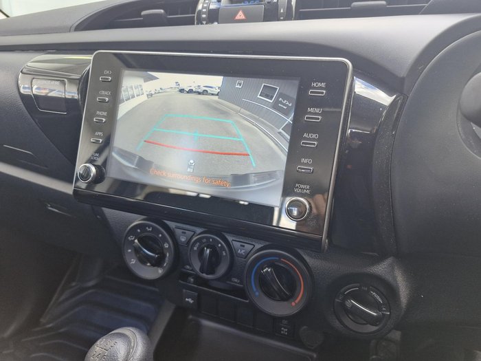 2024 Toyota Hilux SR