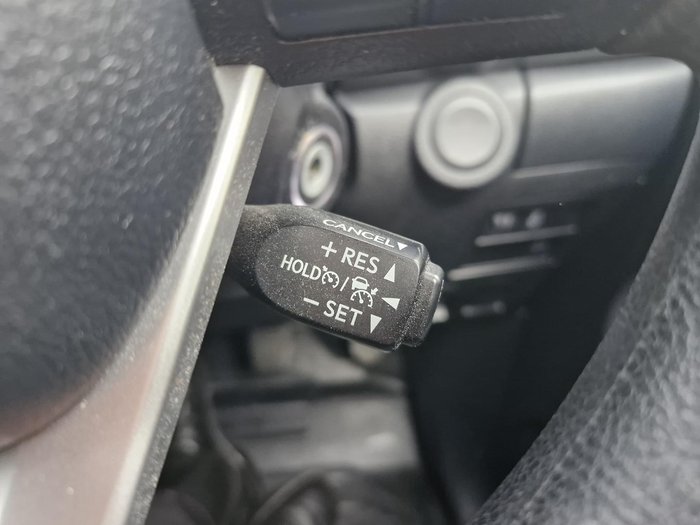 2024 Toyota Hilux SR