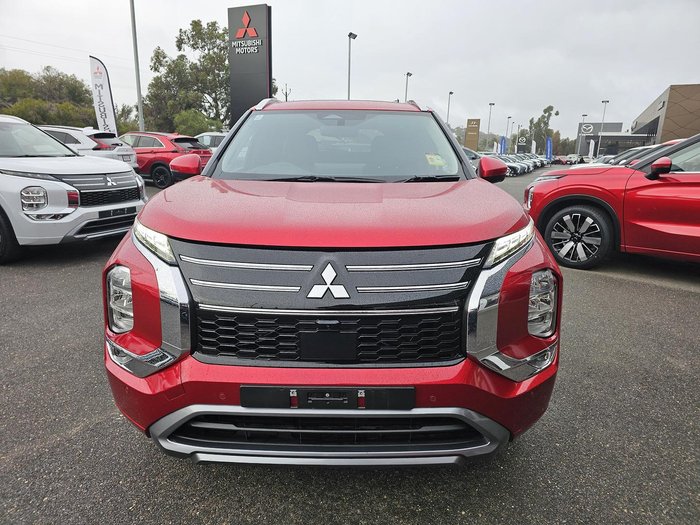 2025 Mitsubishi Outlander Exceed