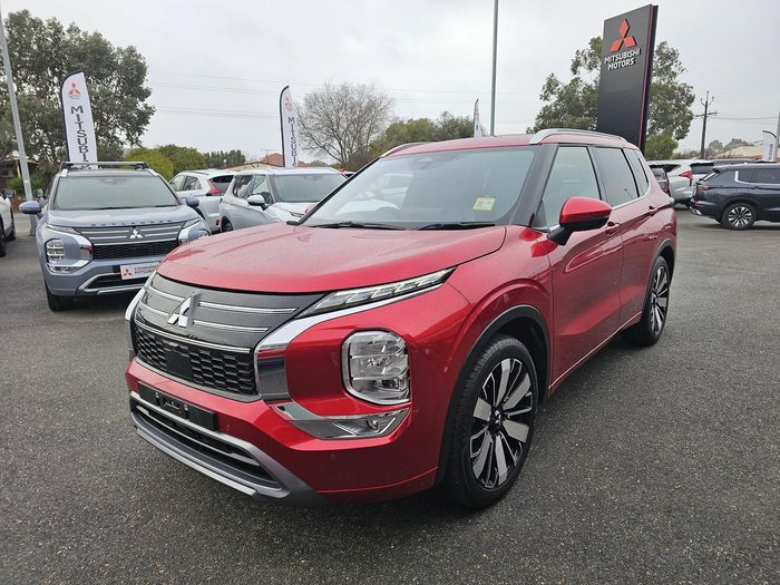 2025 Mitsubishi Outlander Exceed