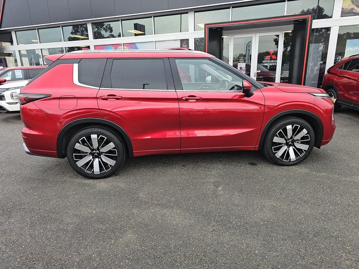 2025 Mitsubishi Outlander Exceed