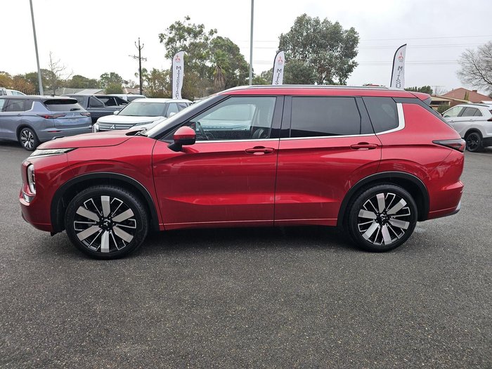 2025 Mitsubishi Outlander Exceed