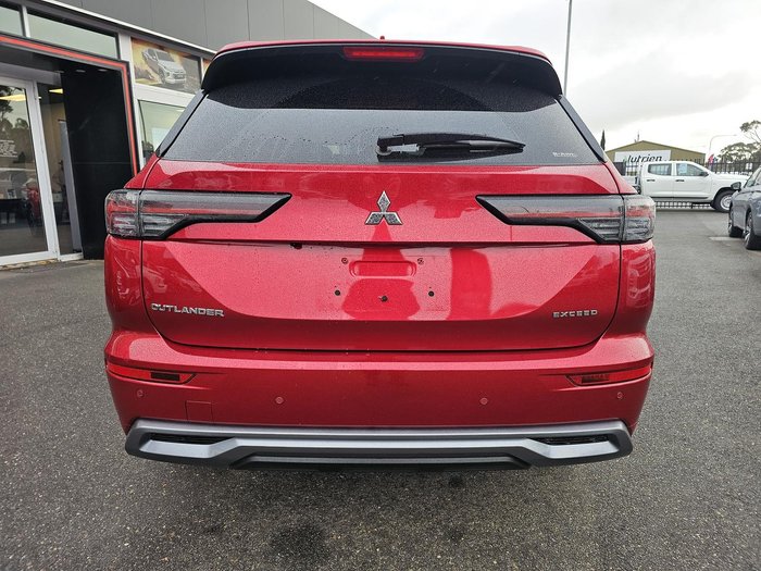 2025 Mitsubishi Outlander Exceed