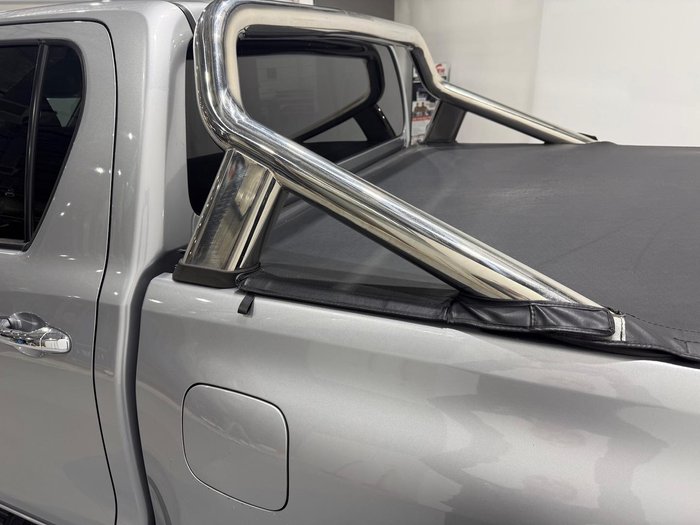 2019 Toyota Hilux SR5