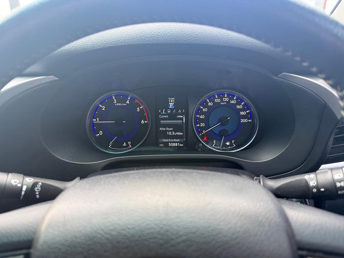2019 Toyota Hilux SR5