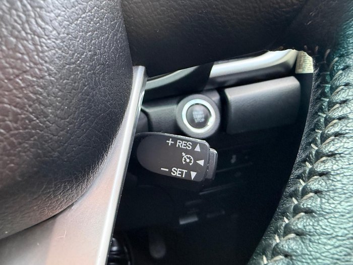 2019 Toyota Hilux SR5
