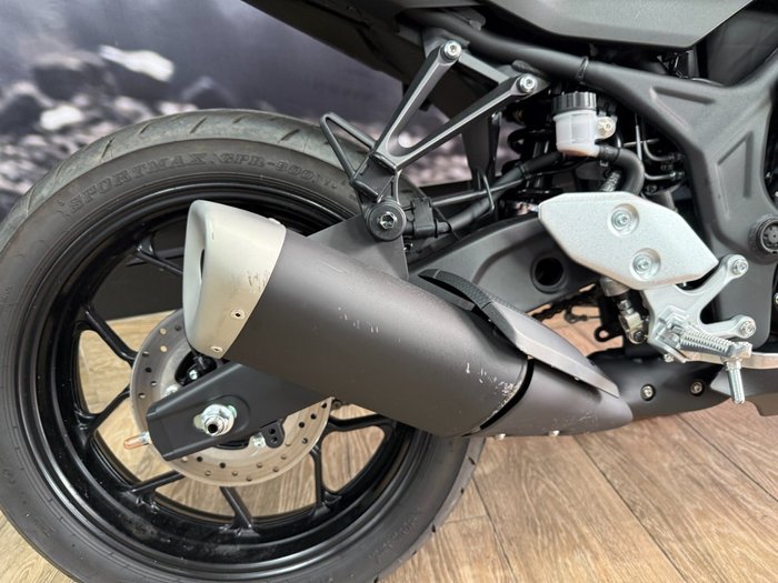 2025 Yamaha YZF-R3 Black