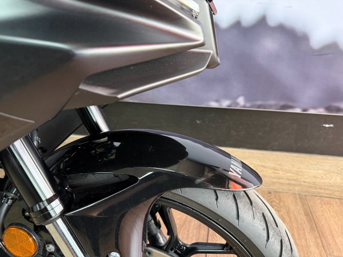 2025 Yamaha YZF-R3 Black