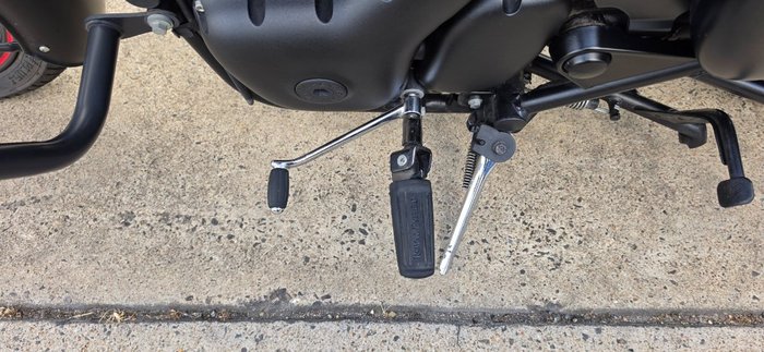 2022 Royal Enfield CLASSIC 350 DARK Black
