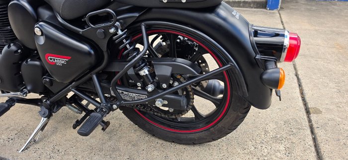 2022 Royal Enfield CLASSIC 350 DARK Black