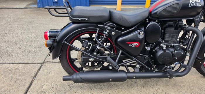 2022 Royal Enfield CLASSIC 350 DARK Black