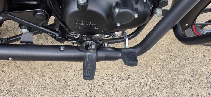 2022 Royal Enfield CLASSIC 350 DARK Black