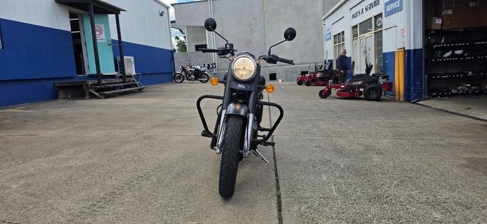 2022 Royal Enfield CLASSIC 350 DARK Black