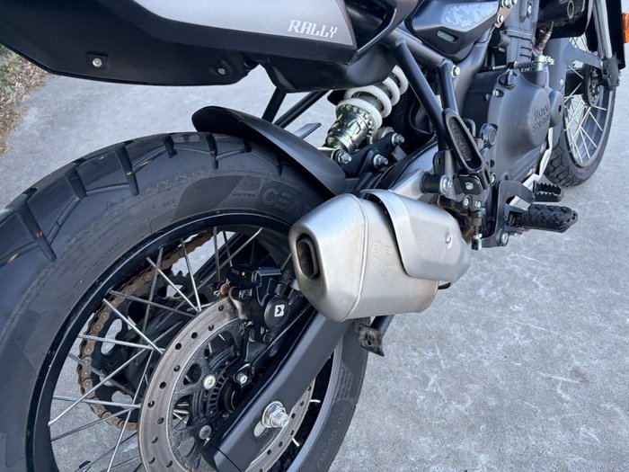 2025 Royal Enfield HIMALAYAN 450 BLACK