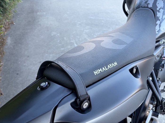 2025 Royal Enfield HIMALAYAN 450 BLACK