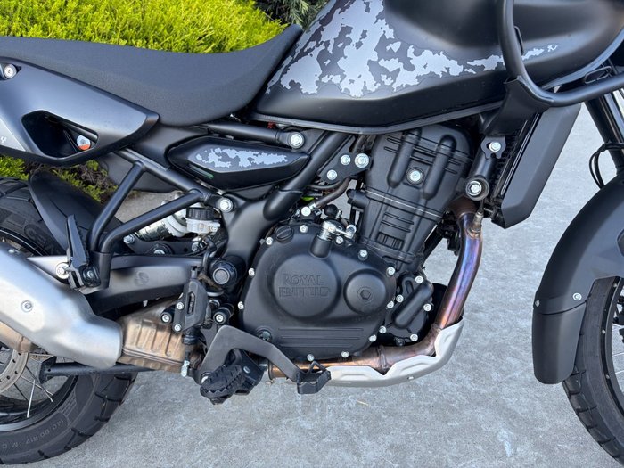2025 Royal Enfield HIMALAYAN 450 BLACK