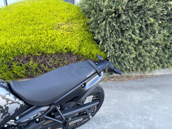 2025 Royal Enfield HIMALAYAN 450 BLACK