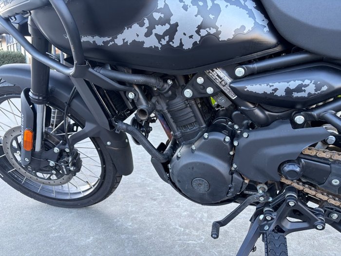 2025 Royal Enfield HIMALAYAN 450 BLACK
