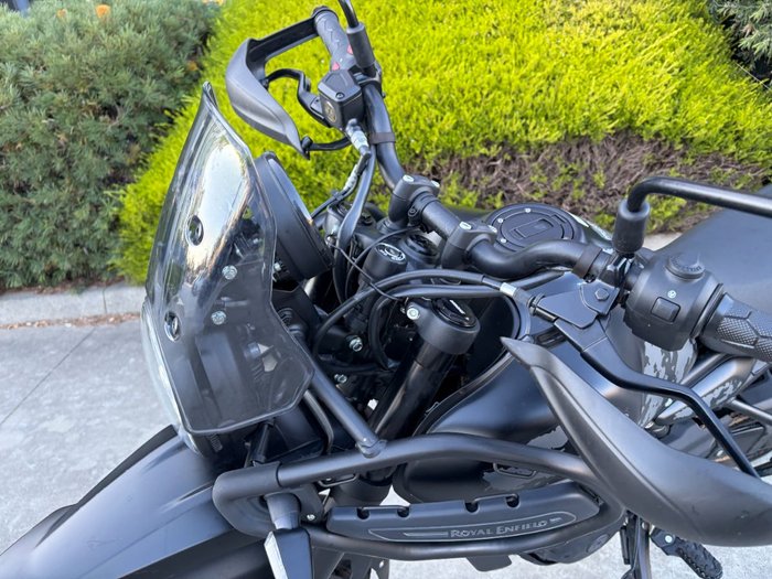 2025 Royal Enfield HIMALAYAN 450 BLACK