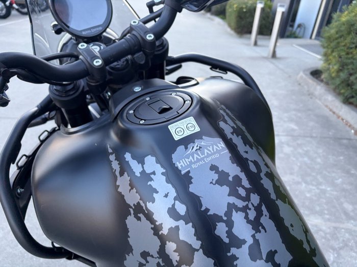 2025 Royal Enfield HIMALAYAN 450 BLACK