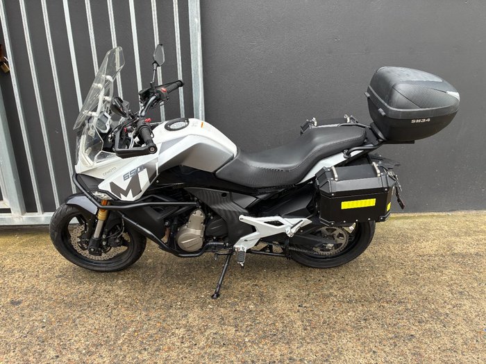 2021 CFMOTO 650MT ABS WHITE