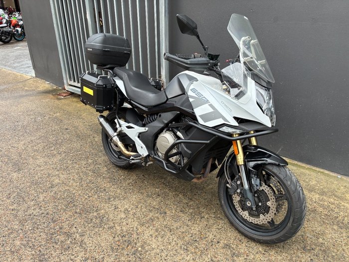 2021 CFMOTO 650MT ABS WHITE