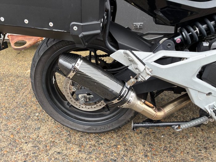 2021 CFMOTO 650MT ABS WHITE