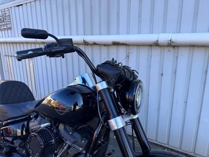 2018 Harley-Davidson Sport Glide 107 (FLSB) Softail Black