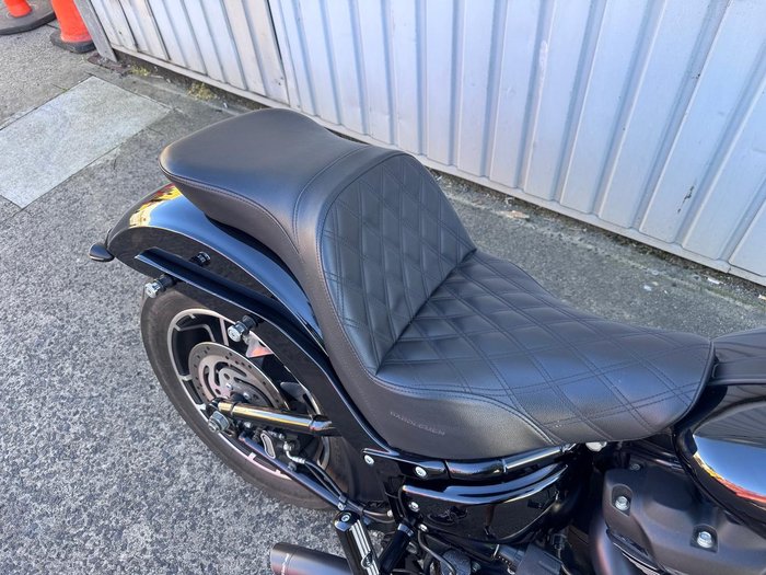 2018 Harley-Davidson Sport Glide 107 (FLSB) Softail Black
