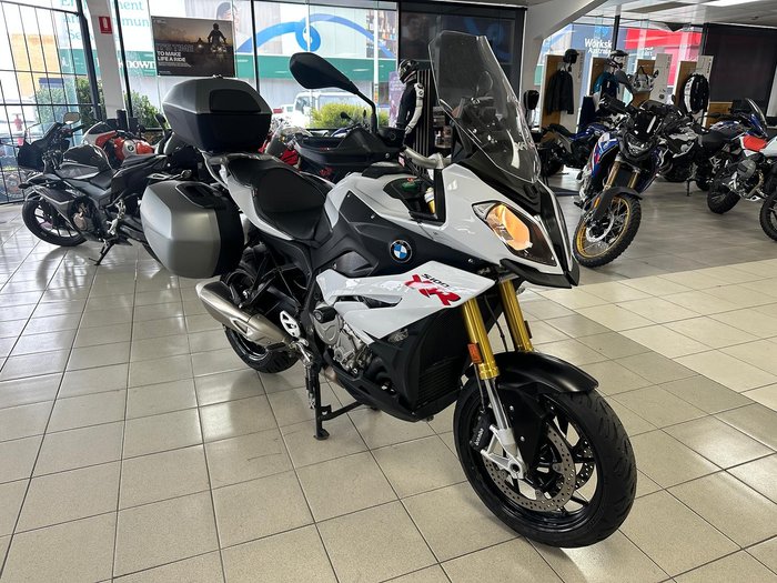 2016 BMW