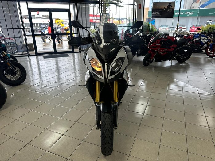 2016 BMW