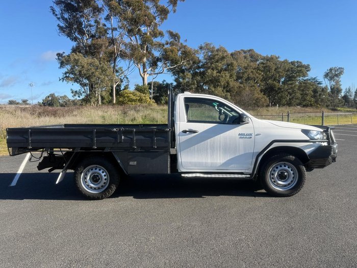 2022 Toyota Hilux SR