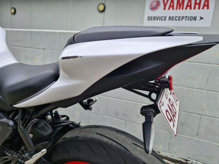 2023 Yamaha YZF-R7LA White