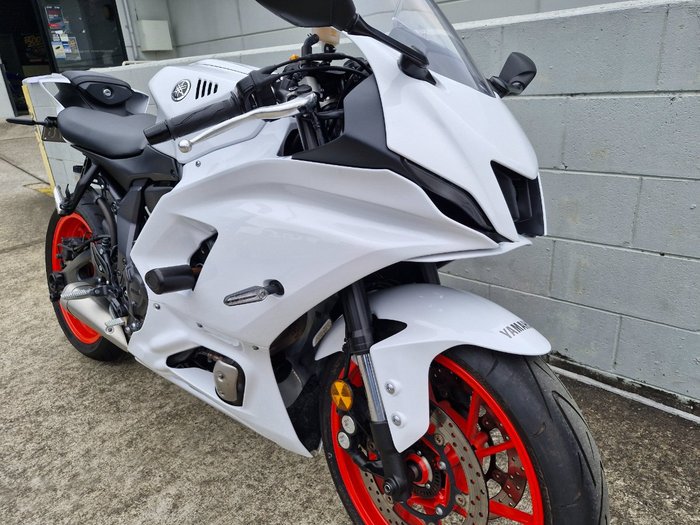 2023 Yamaha YZF-R7LA White