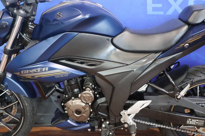 2023 Suzuki GIXXER Blue